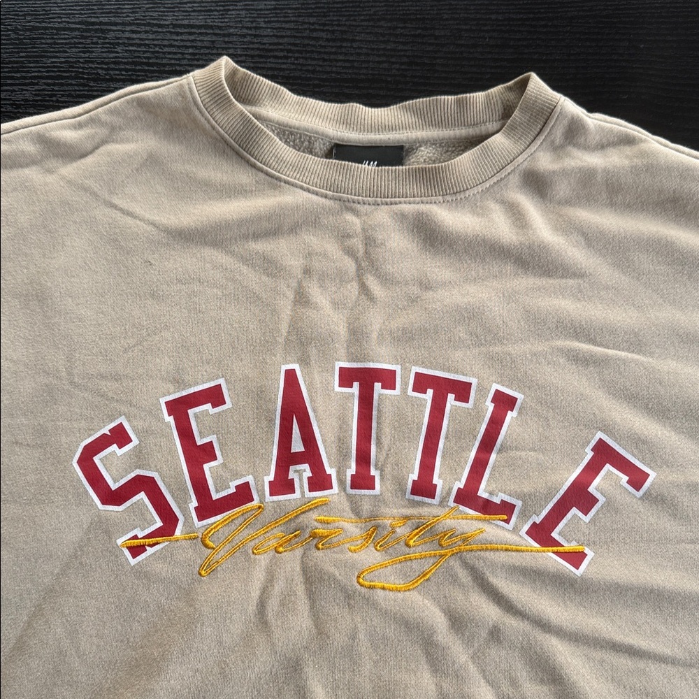 Seattle Varsity Graphic sweater H&M oversized fit